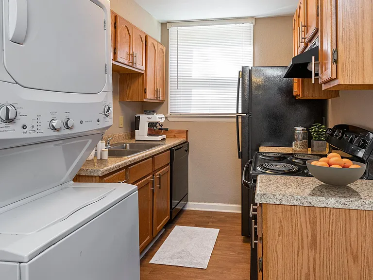 Classic 2x2 kitchen