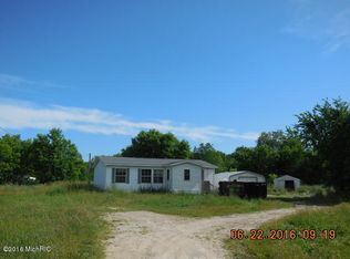 415 Nineteen Mile Rd NE, Cedar Springs, MI 49319