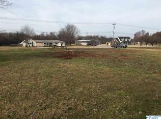 826 Sewell Rd, Trinity, AL 35673