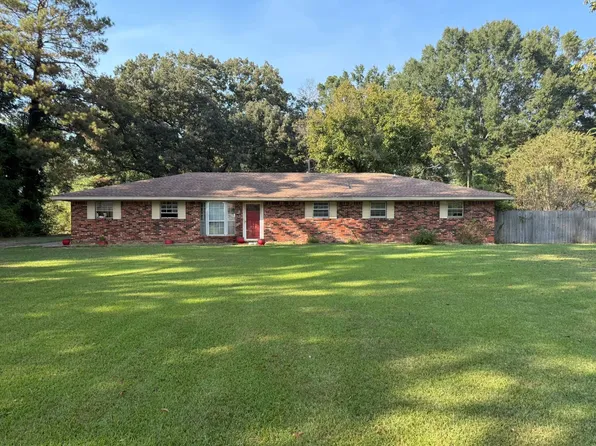 814 Road 1310, Mooreville, MS 38857