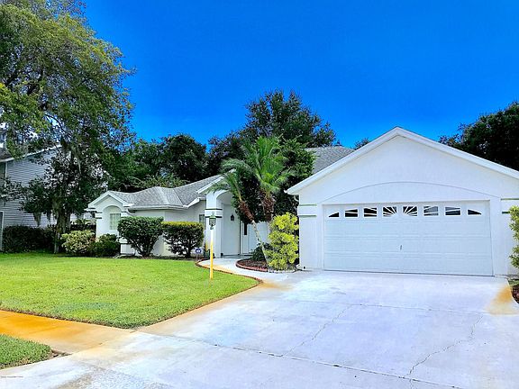 2nd image of 1040 Hollow Brook Ln