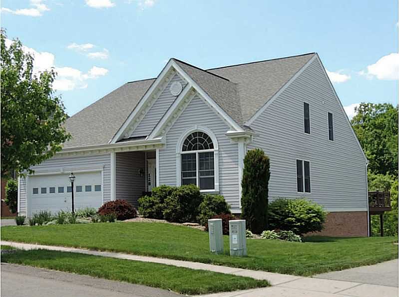 1st image of 128 Macintosh Ct