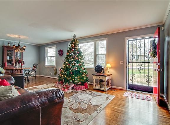 4th image of 516 McDonald Dr