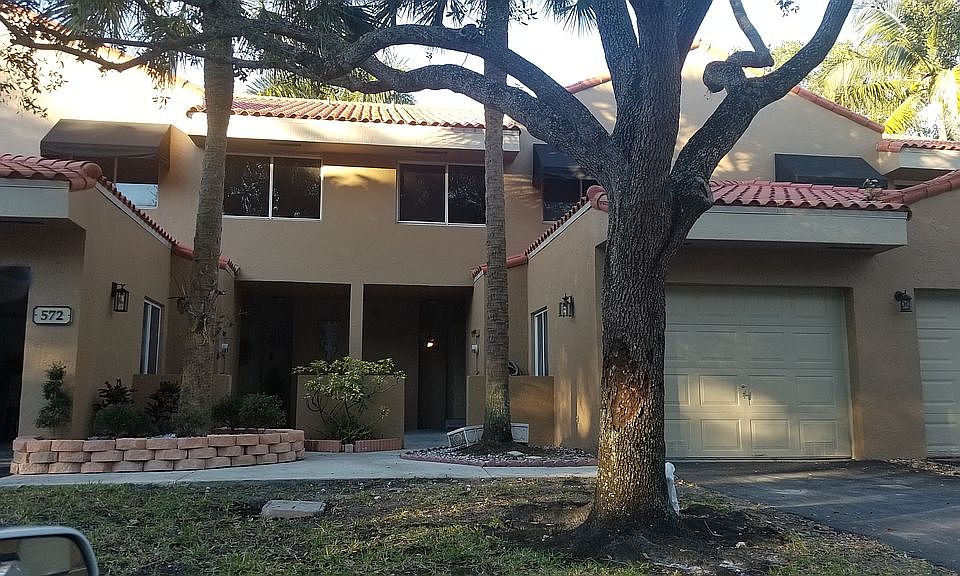 1st image of 570 N University Dr