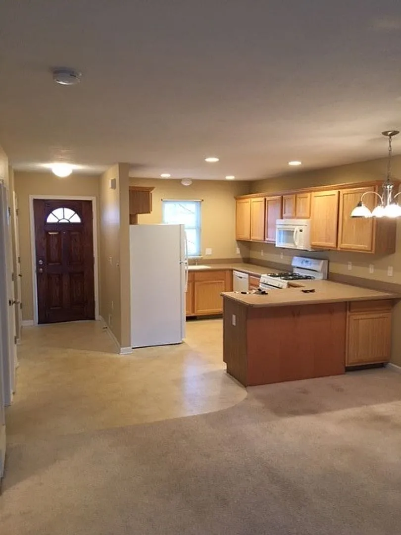 Spacious Living, Prime Location! — Photo 2