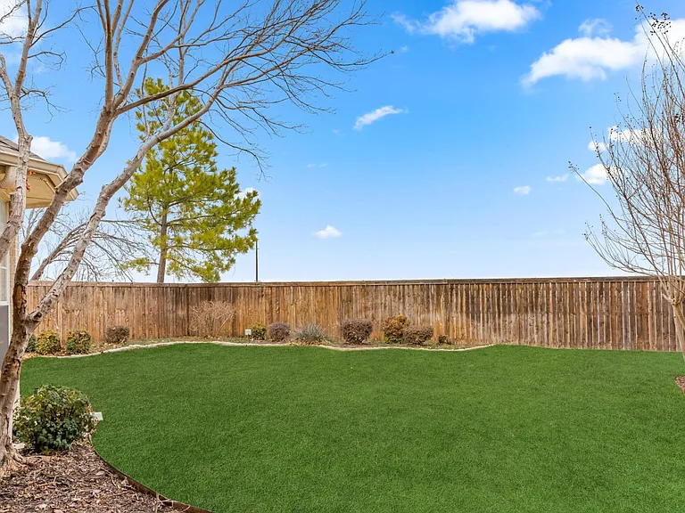 118 W Greenbriar Ln — Photo 39