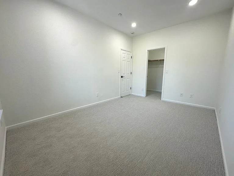 2608 Saint Andrews Dr — Photo 7