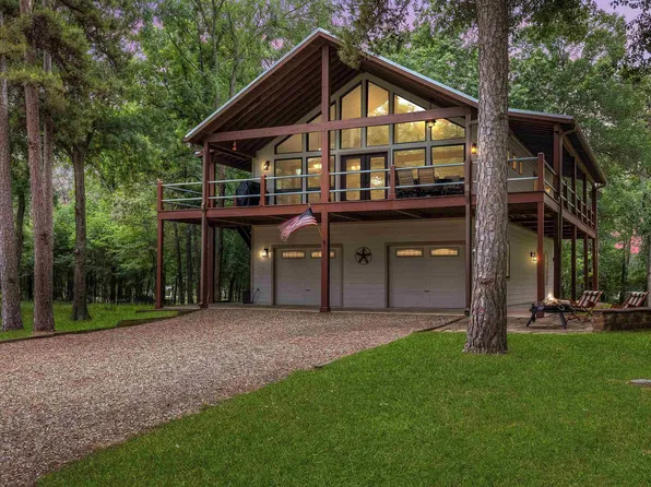 922 King Club Blvd, Scroggins, TX 75480