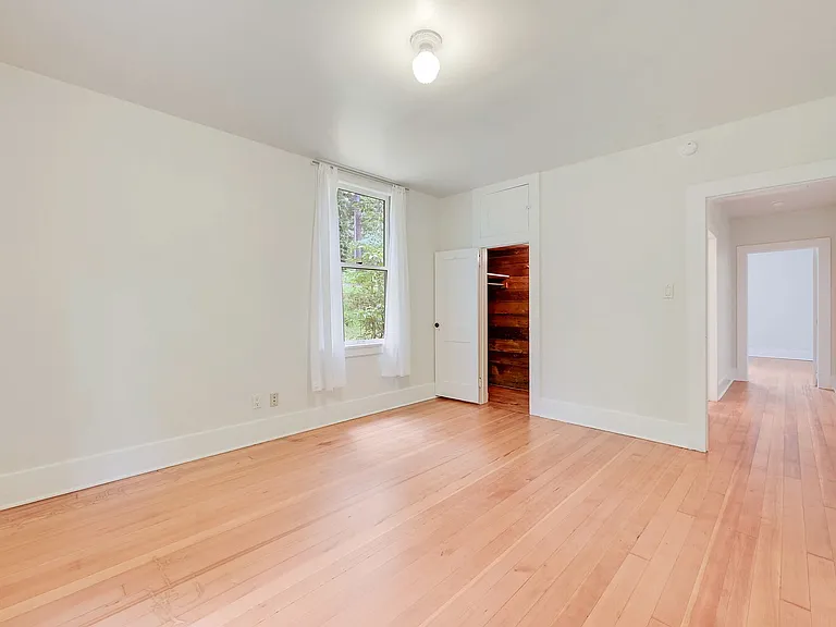 1608 Walnut St — Photo 15