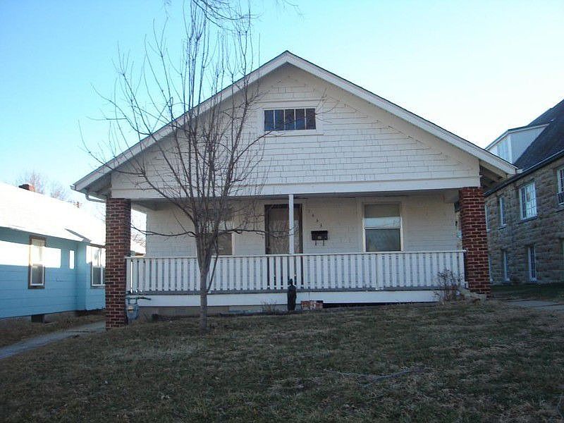 1st image of 1433 S 38th St