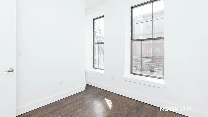 Rented by Nooklyn NYC LLC | media 12