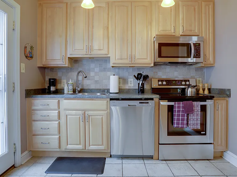 Fully Stocked Kitchen