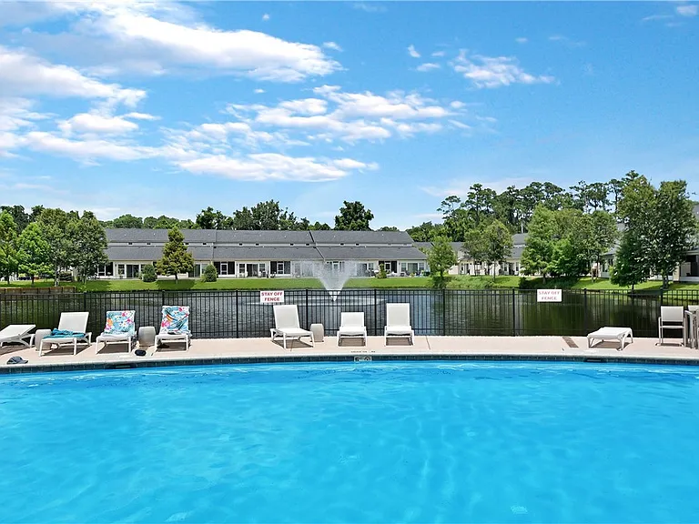 510 Mariners Cir — Photo 33