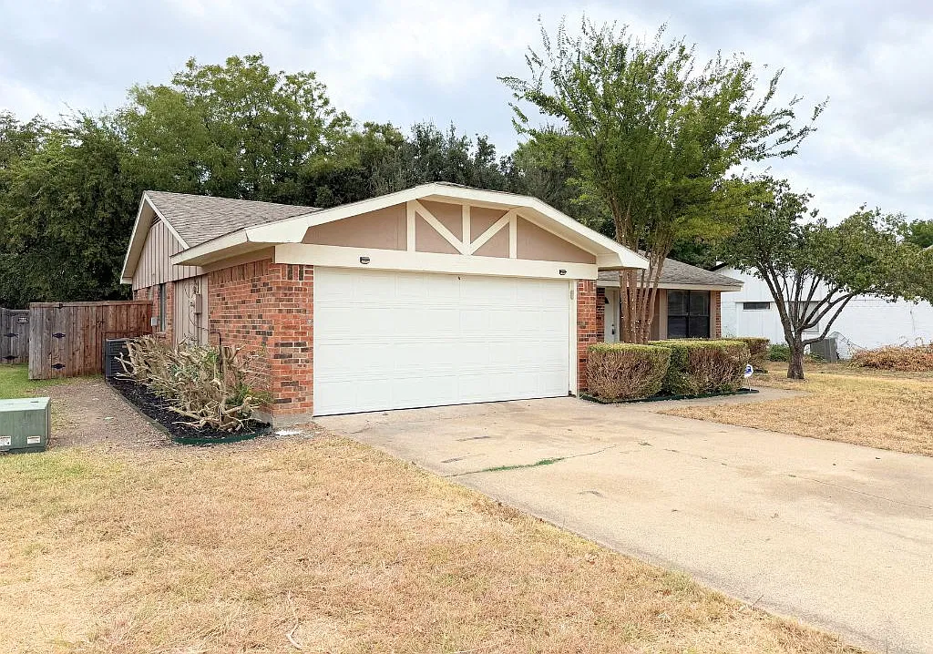 1464 Larchmont, Plano, TX 75074 — Photo 2