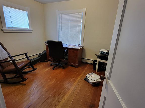 3rd image of 720 Gibbon St