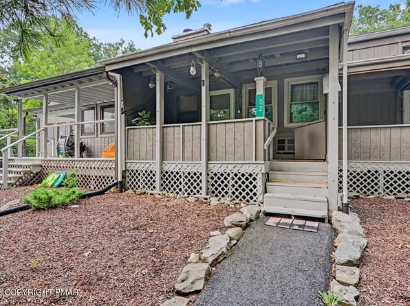 104 Condor Dr Unit 2, Tamiment, PA 18371
