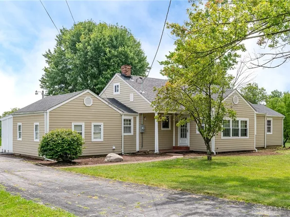 7015 S Palmer Rd, New Carlisle, OH 45344