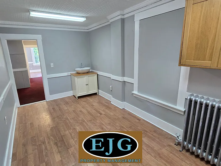 18 E Broadway #1 — Photo 21