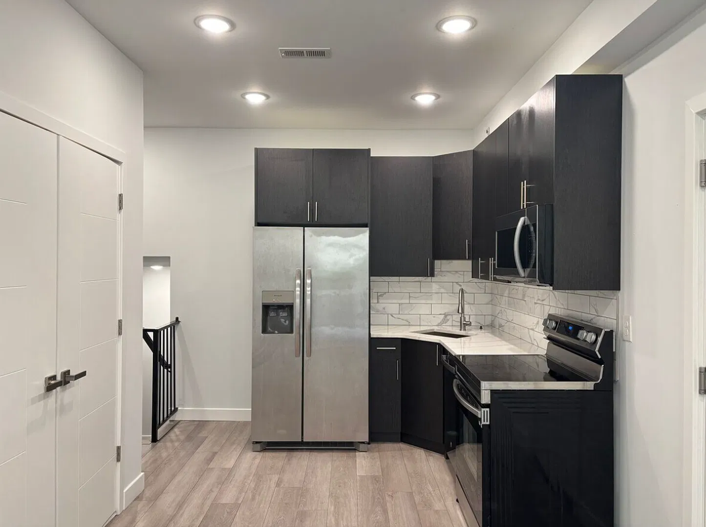 2226 N Franklin St — Photo 4