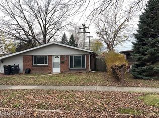 9126 Stevens St, Taylor, MI 48180