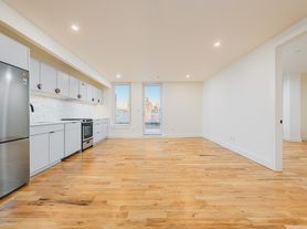 33 Franklin St