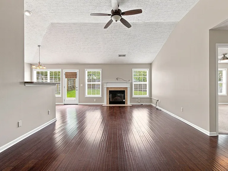3901 Winthrop Dr — Photo 12