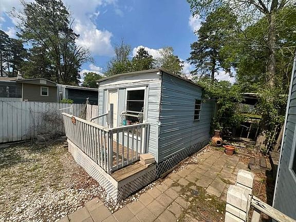 3rd image of 213 Oneal St