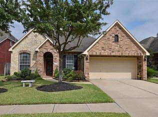 18106 Billabong Crescent Ct, Cypress, TX 77429