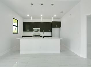 4725/4727 27th St SW, Lehigh Acres, FL 33973