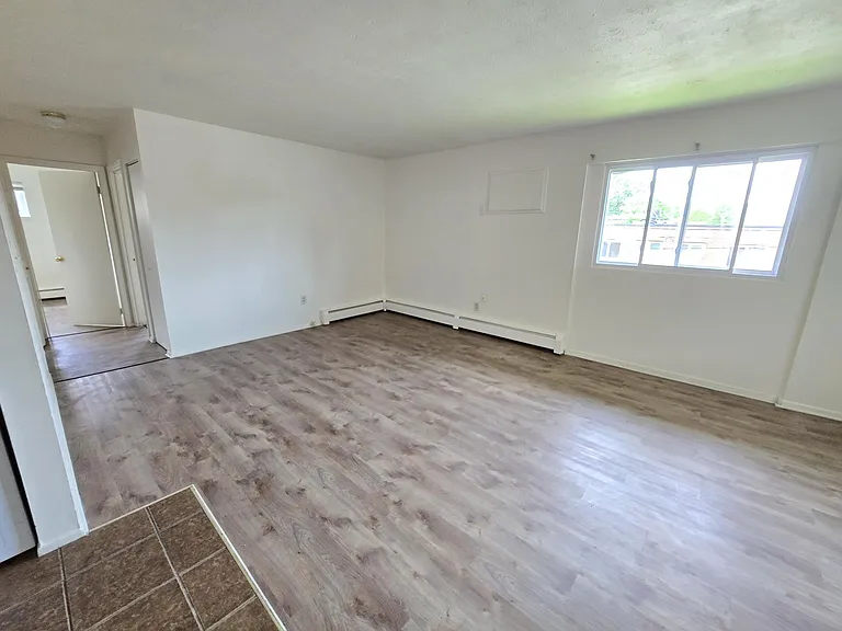 4820 Lee Rd #B15 — Photo 4