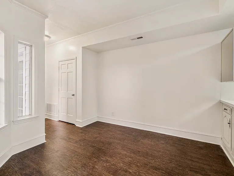 4400 Carter Creek Pkwy #306 — Photo 12