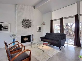 580 E Sierra Way, Palm Springs, CA 92264