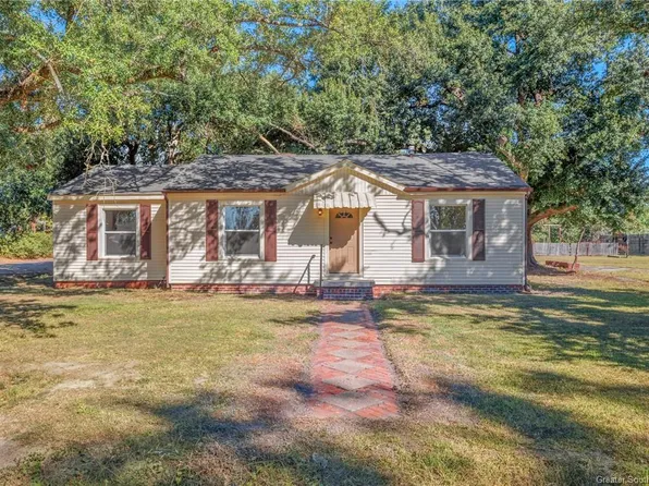 500 Mustang St, Sulphur, LA 70663