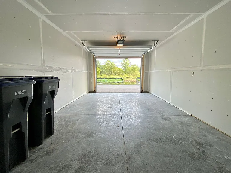 786 Peregrine Cir — Photo 55