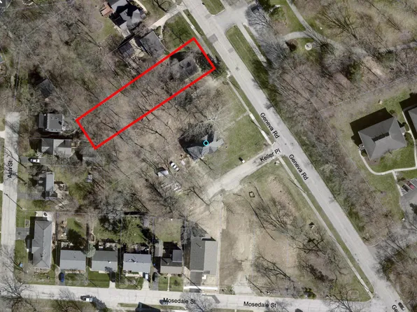 1 Geneva Rd, Saint Charles, IL 60174