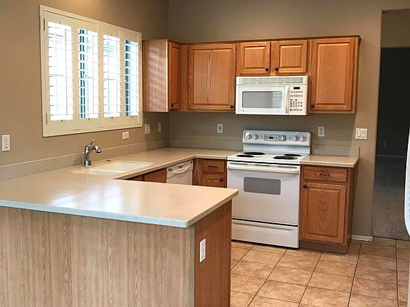 5th image of 40035 N Patriot Way