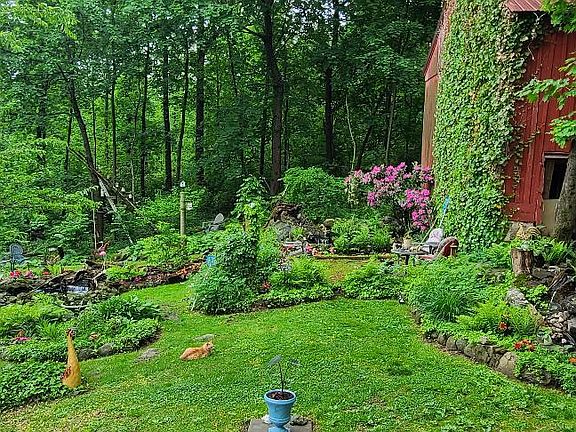 5th image of 1395 Sleepy Hollow Rd