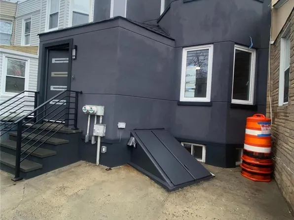 65-07 Admiral Avenue, Middle Village, NY 11379