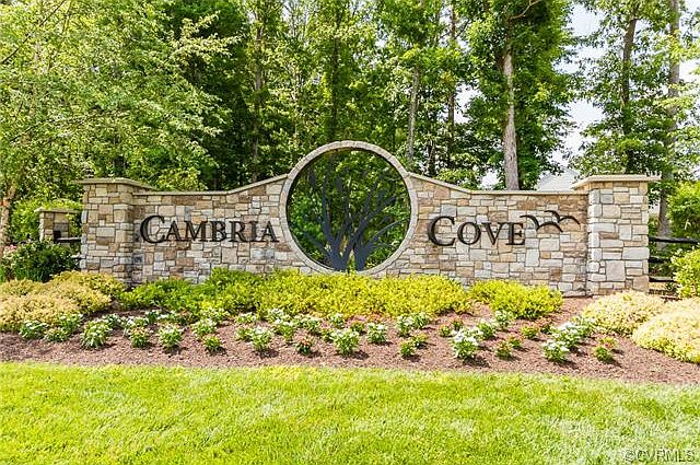 2nd image of 15318 Cambria Cove Blvd