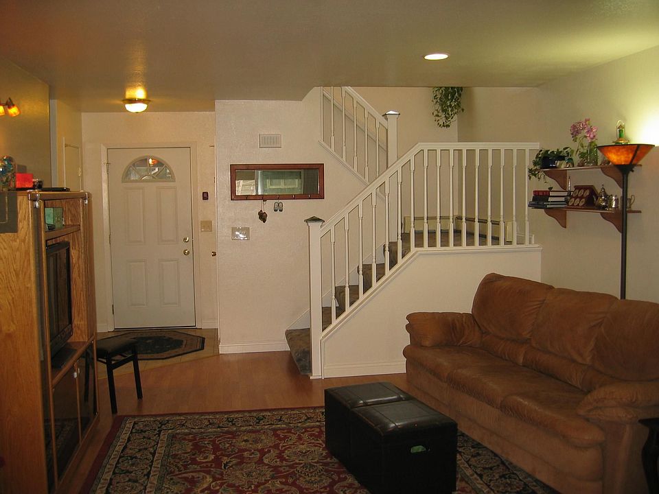 Livingroom front