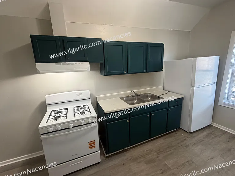 4714 Tod Ave — Photo 6