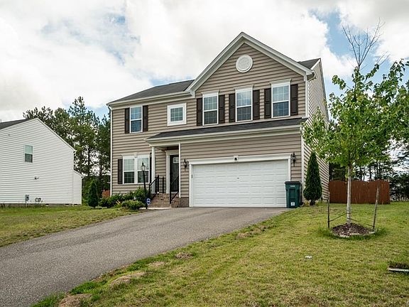 2nd image of 409 Queen Emily Pl
