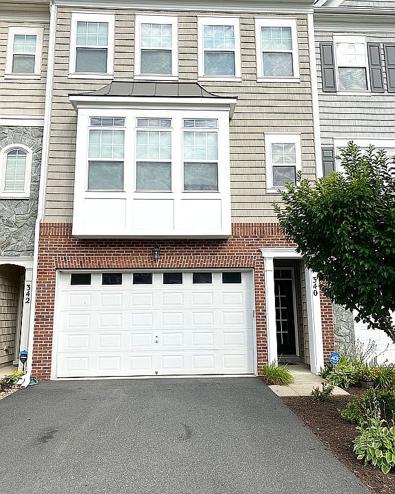 1st image of 340 Woodstream Blvd