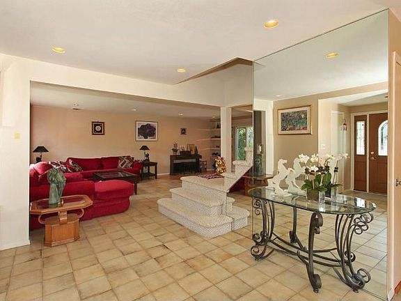 2nd image of 25 Cedar Dr