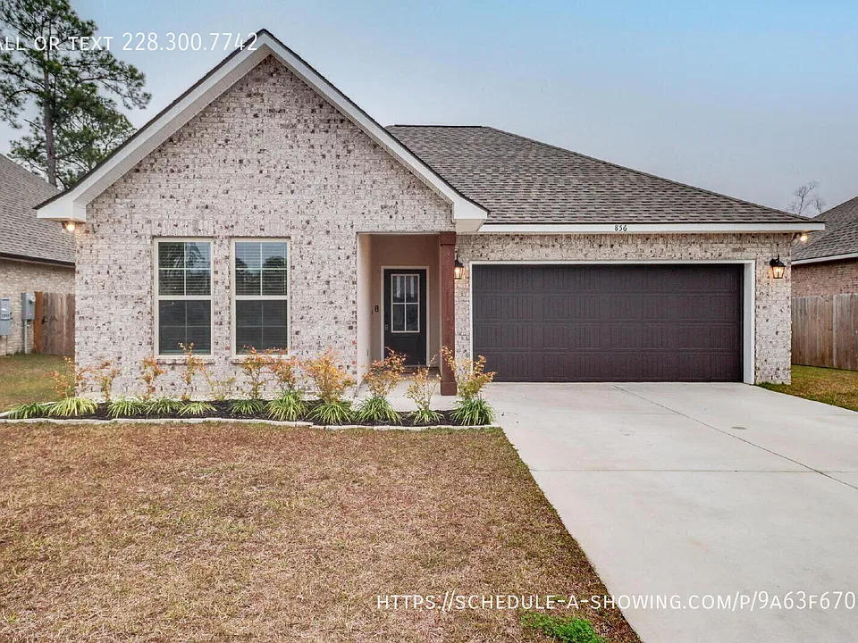 856 Leeward Dr