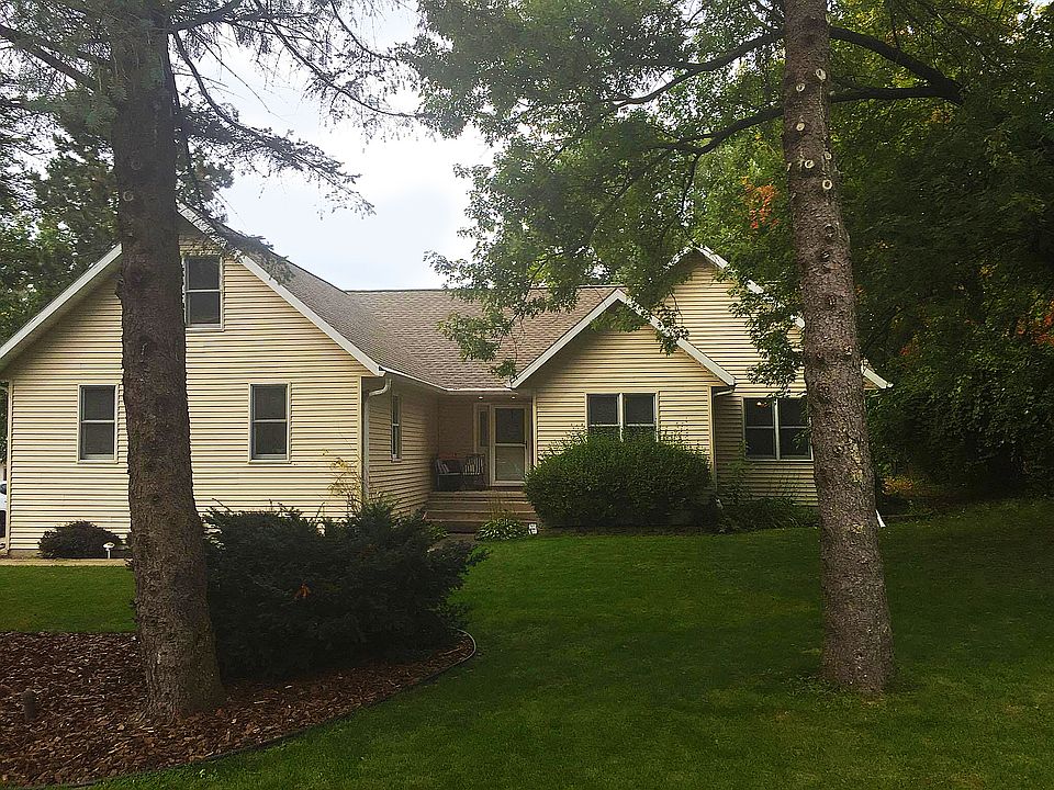 1st image of 46 Burroughs Dr