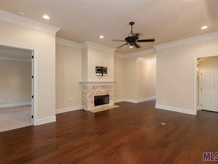 12445 Grand Villa Ct — Photo 14