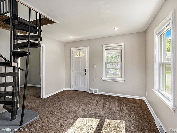 2nd image of 8427 Timken Ave