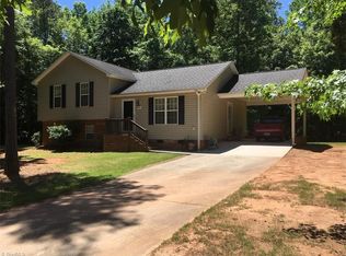 613 Central Hts, Lexington, NC 27295