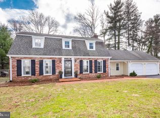 6 Woodbury Rd, Ewing, NJ 08638